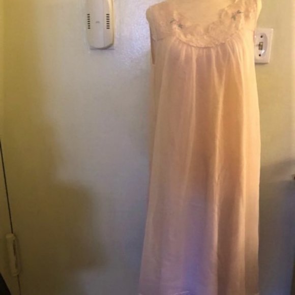 Vintage Pale Pink Nylon and Lace Nightgown - Picture 1 of 5